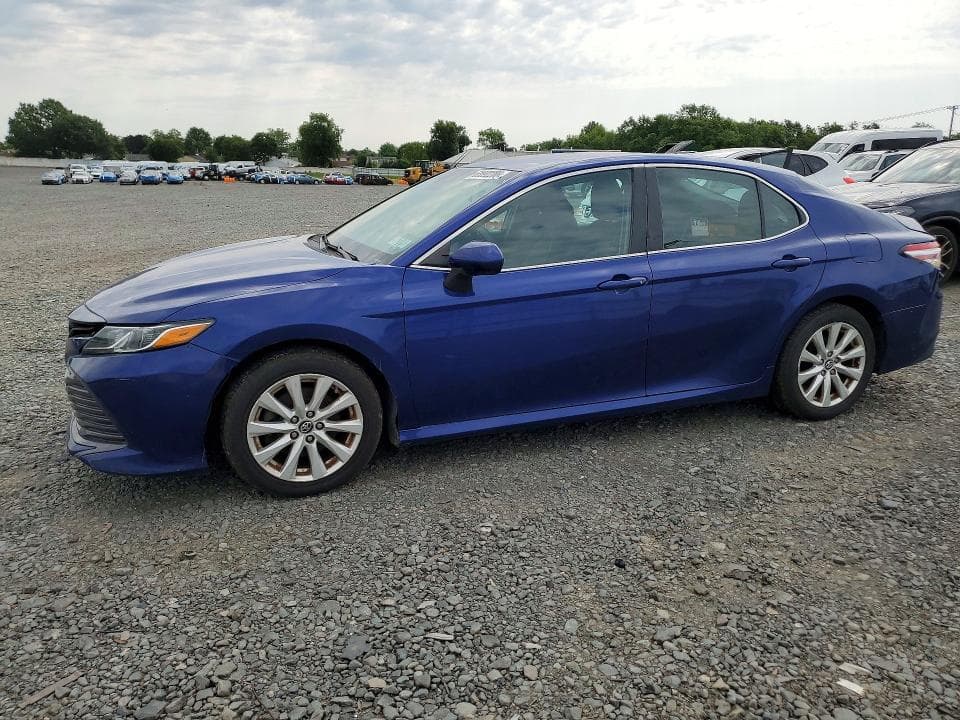 2018 TOYOTA CAMRY LE LE - 1