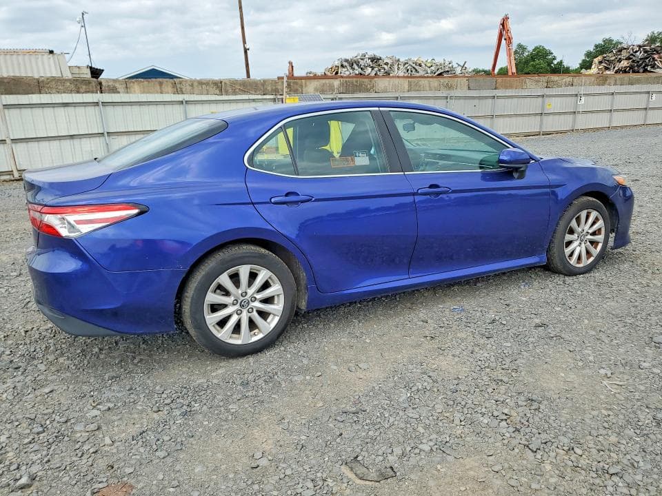 2018 TOYOTA CAMRY LE LE 4