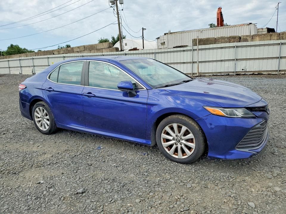 2018 TOYOTA CAMRY LE LE 5