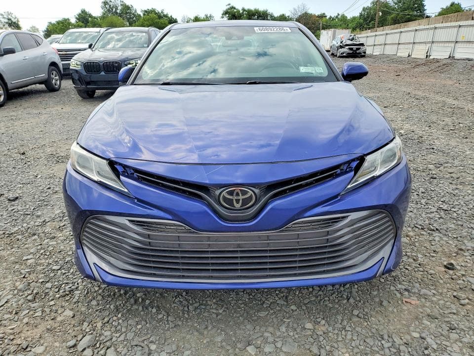 2018 TOYOTA CAMRY LE LE 6