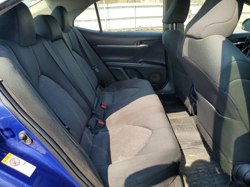 2018 TOYOTA CAMRY LE 10