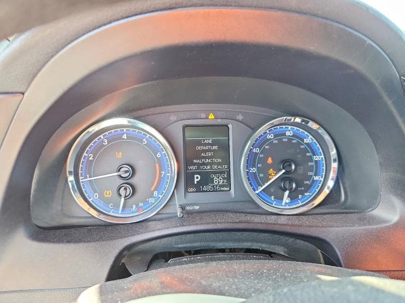 2018 TOYOTA COROLLA L 9