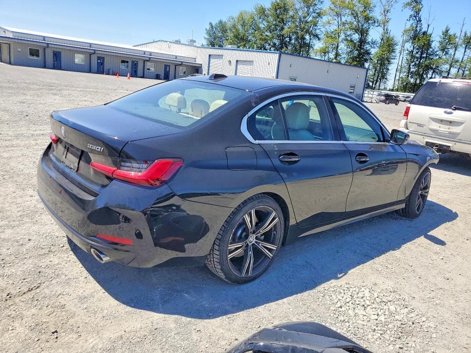 2024 BMW 330I 3