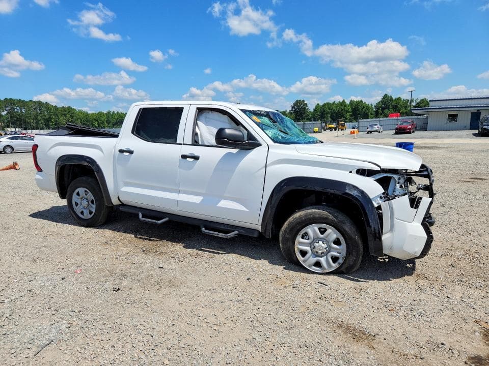 2024 TOYOTA TUNDRA SR 4