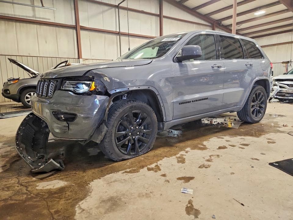 2020 JEEP GRAND CHEROKEE LAREDO - 1