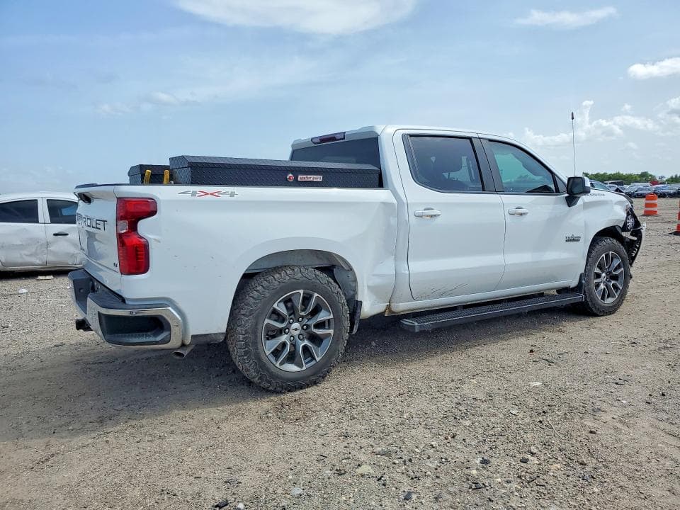 2022 CHEVROLET SILVERADO K1500 LT 3
