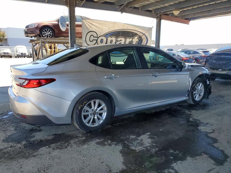 2025 TOYOTA CAMRY LE 3