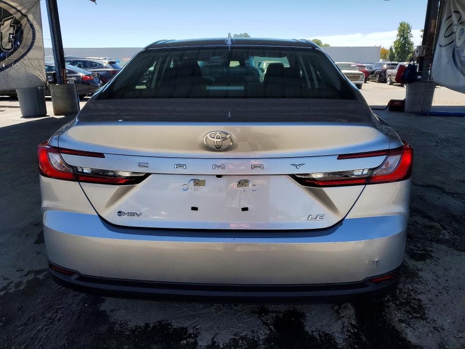 2025 TOYOTA CAMRY LE 6