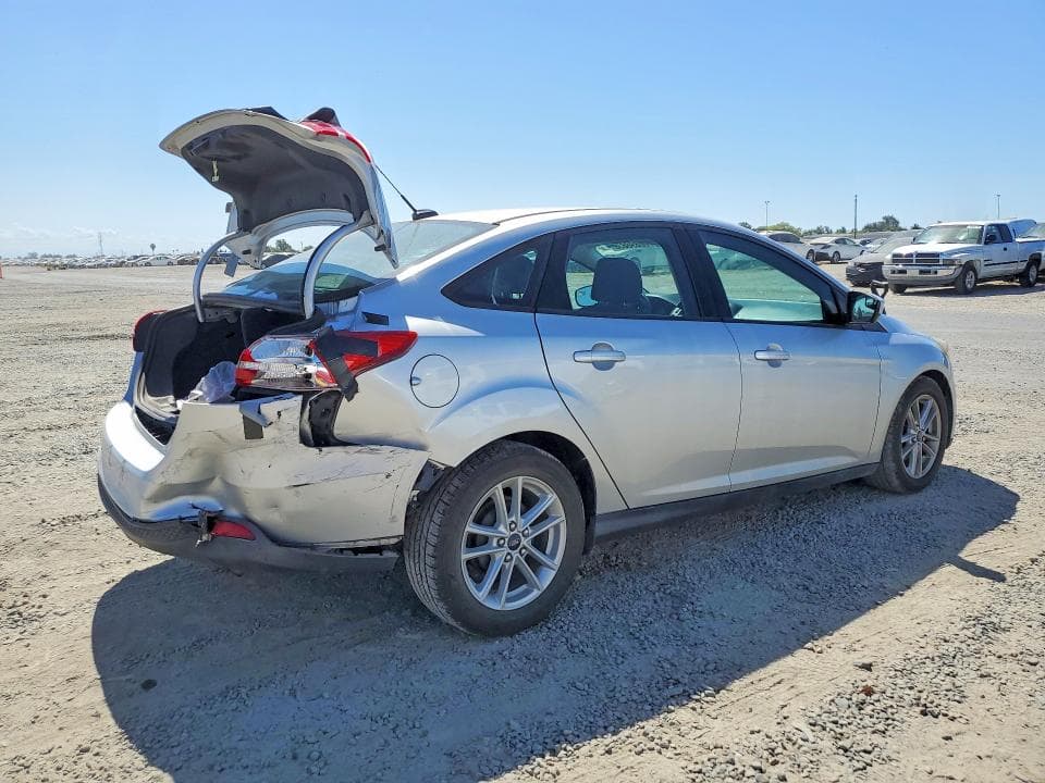 2018 FORD FOCUS SE 3