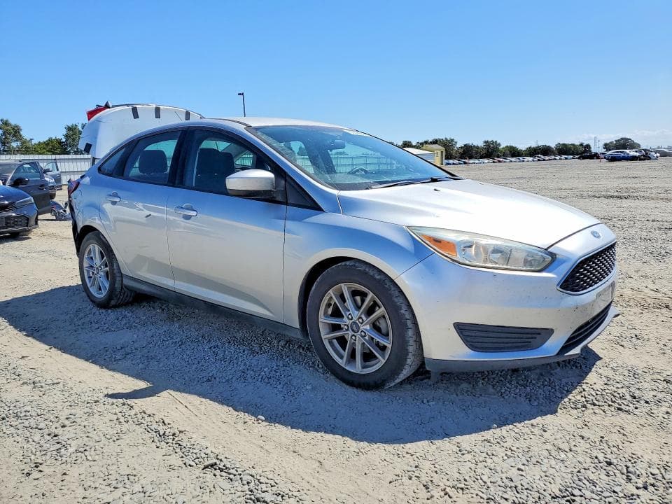 2018 FORD FOCUS SE 4
