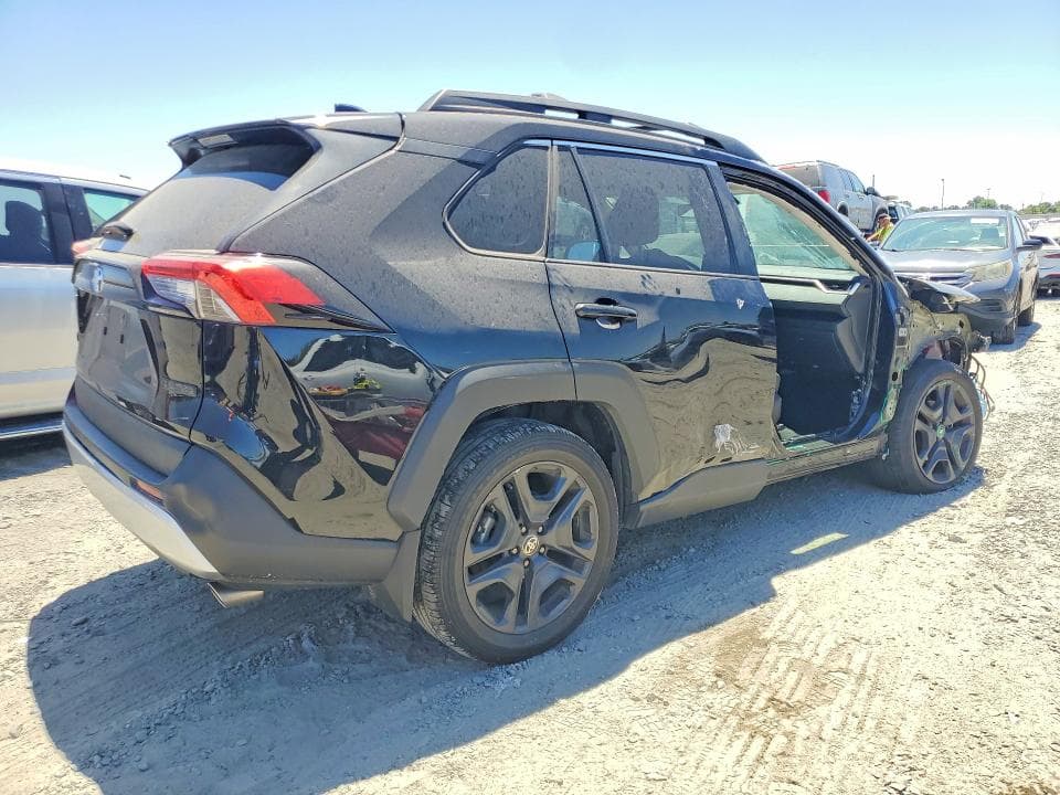 2022 TOYOTA RAV4 ADVENTURE 3