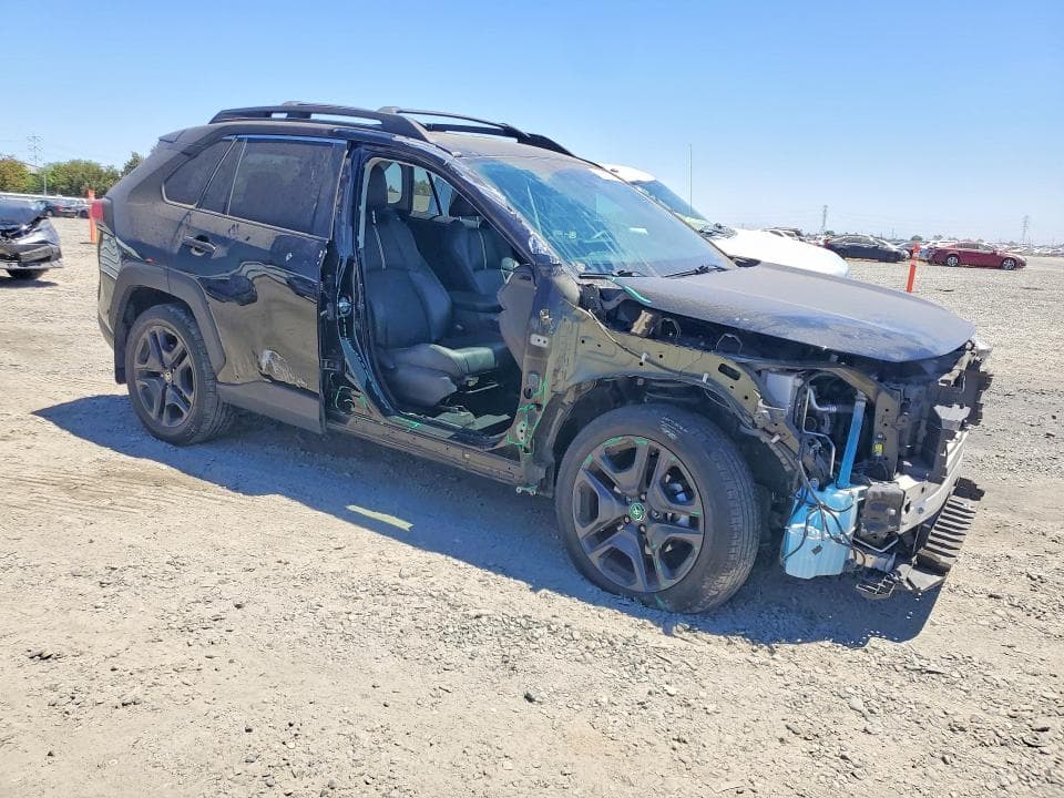 2022 TOYOTA RAV4 ADVENTURE 4
