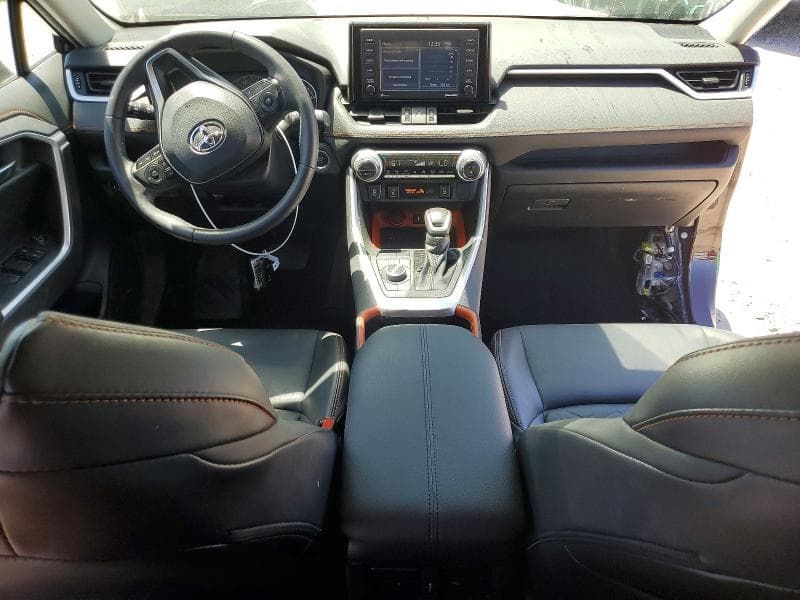 2022 TOYOTA RAV4 ADVENTURE 8