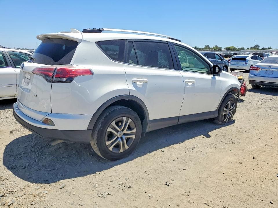 2017 TOYOTA RAV4 LE 3