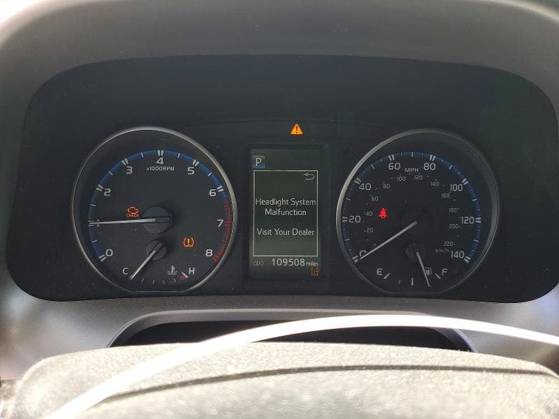 2017 TOYOTA RAV4 LE 9