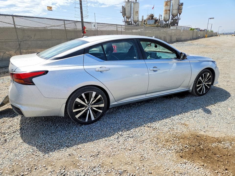 2020 NISSAN ALTIMA SR 3