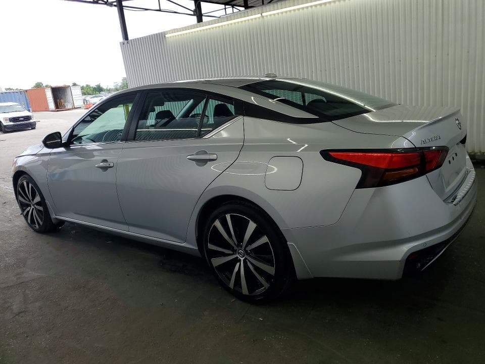 2021 NISSAN ALTIMA SR 2