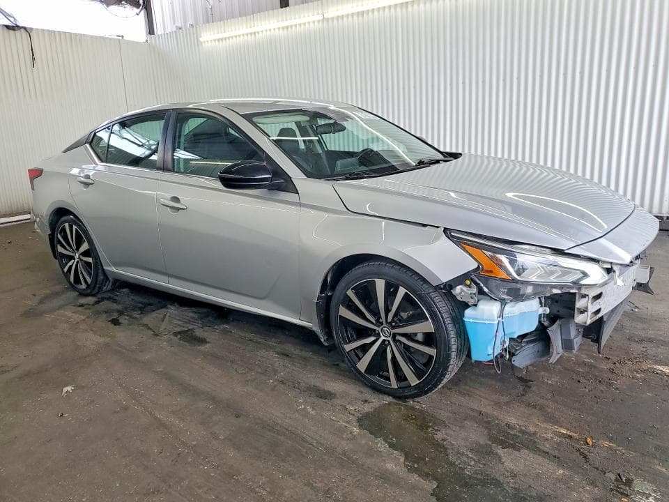 2021 NISSAN ALTIMA SR 4
