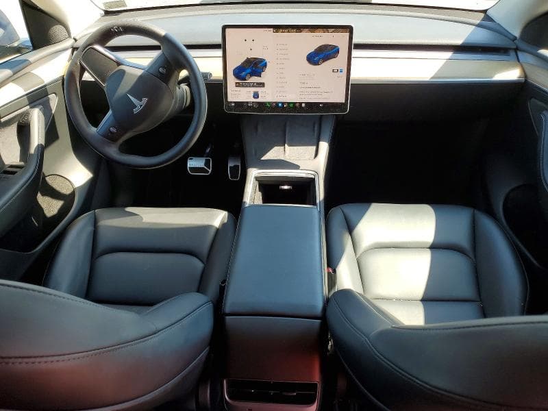 2023 TESLA MODEL Y 8