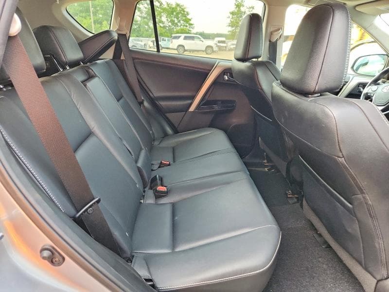 2017 TOYOTA RAV4 LIMITED 11