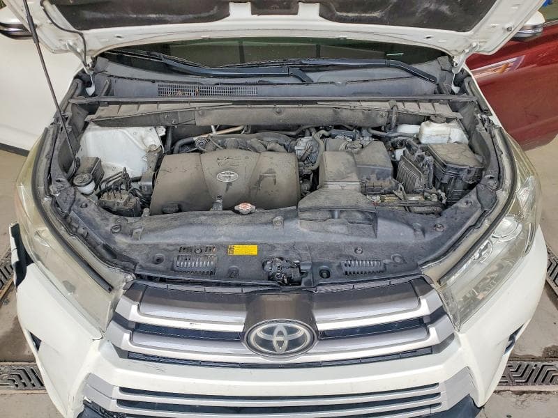 2019 TOYOTA HIGHLANDER XLE XLE 12