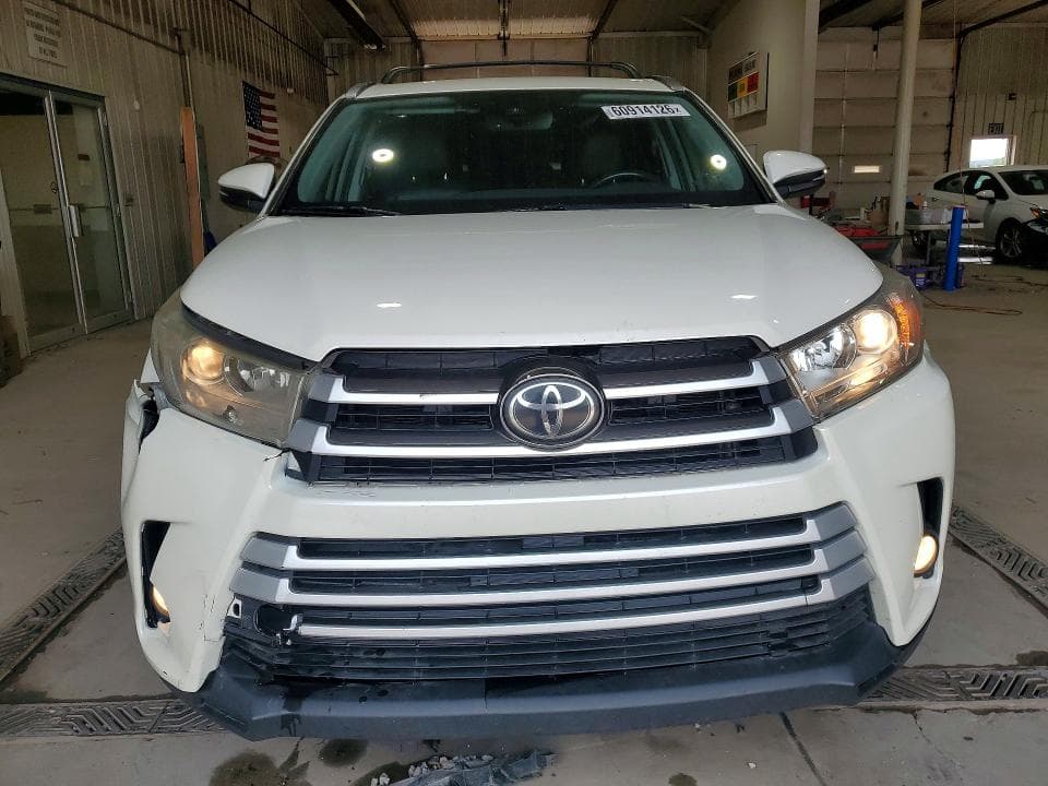 2019 TOYOTA HIGHLANDER XLE XLE 5