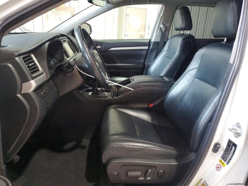 2019 TOYOTA HIGHLANDER XLE XLE 7