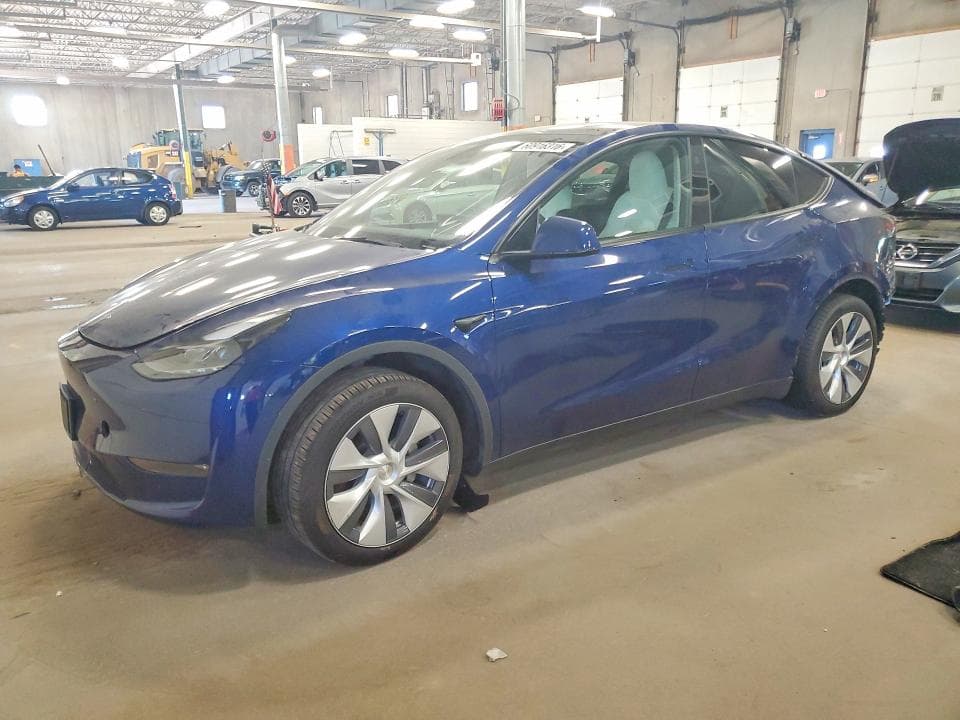 2024 TESLA MODEL Y 1