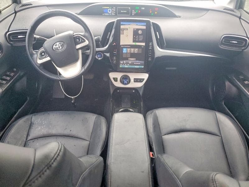 2018 TOYOTA PRIUS PRIME PREMIUM 8