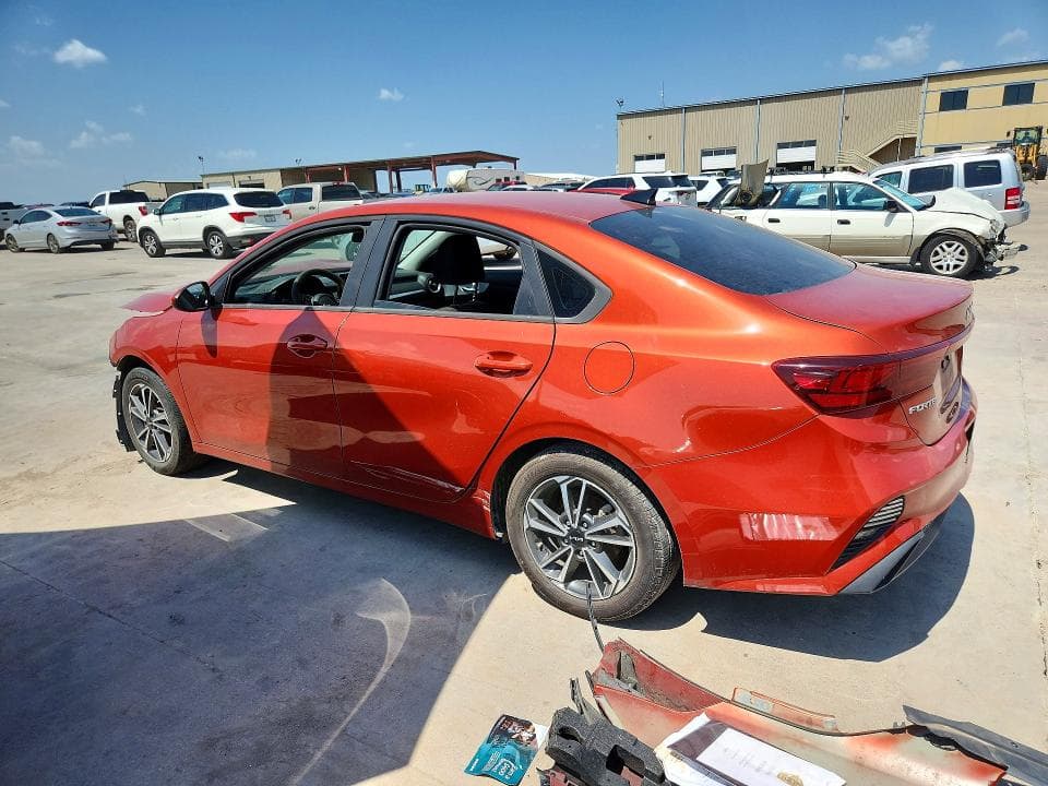 2023 KIA FORTE LXS 2