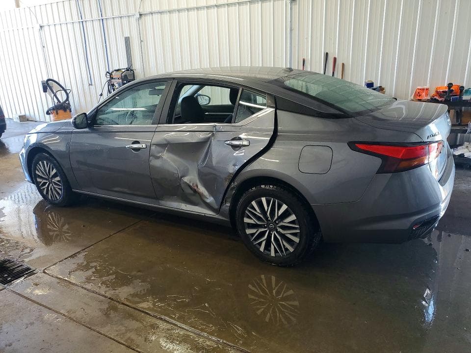 2023 NISSAN ALTIMA SV 2