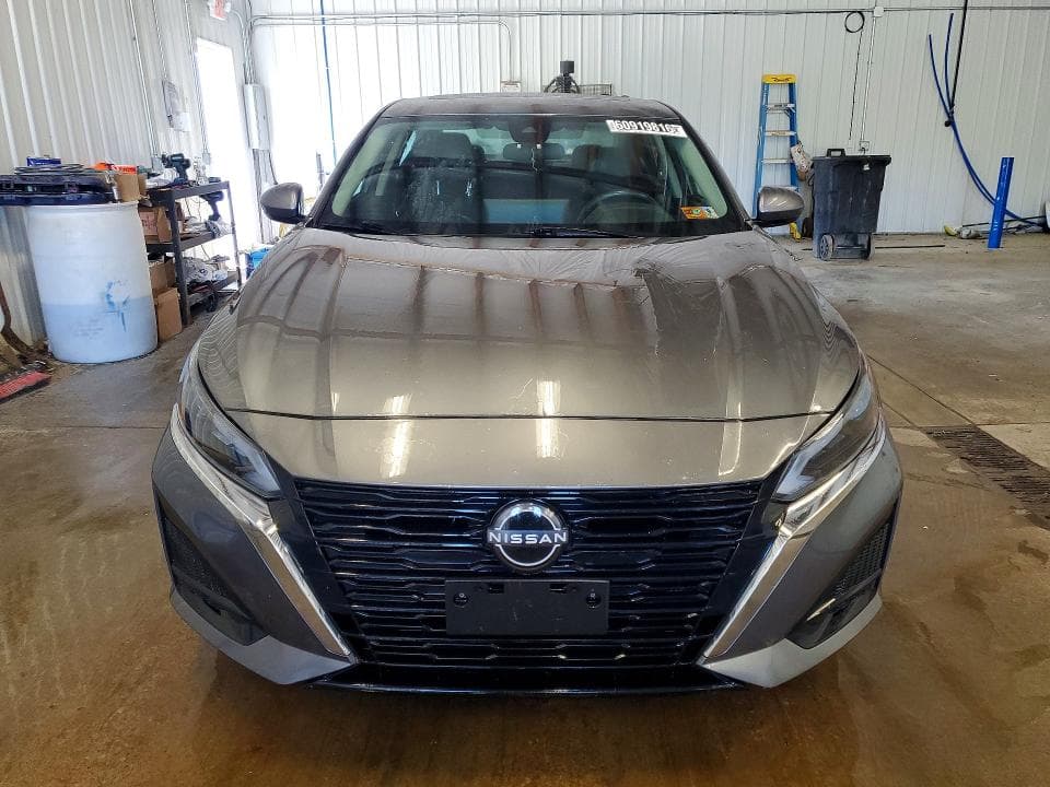 2023 NISSAN ALTIMA SV 5