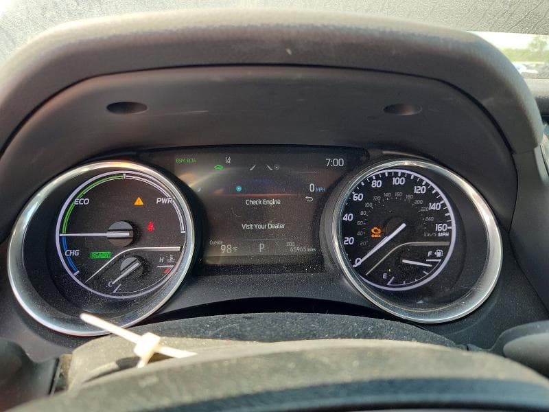 2020 TOYOTA CAMRY XLE XLE 9