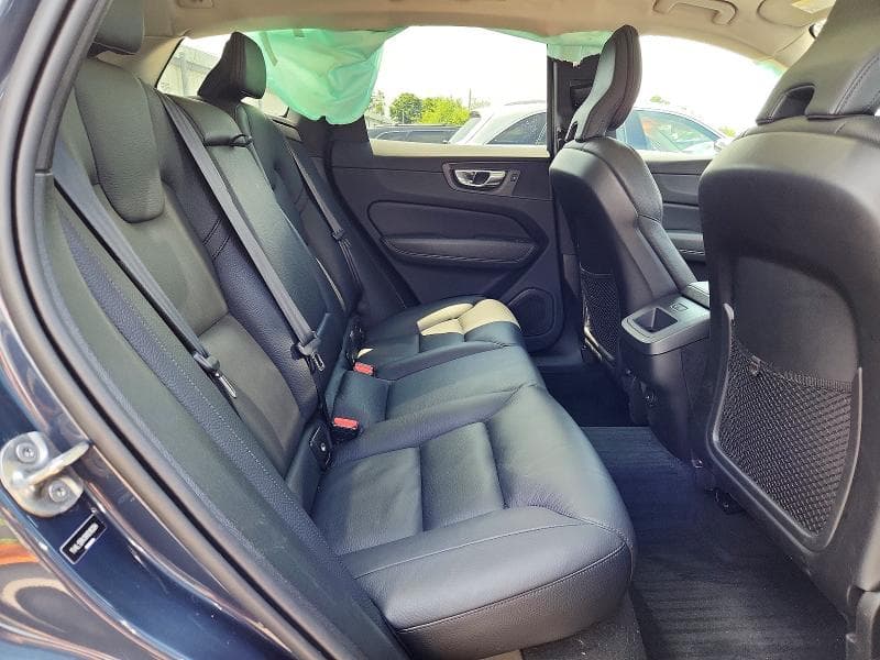 2022 VOLVO XC60 B5 MOMENTUM 11