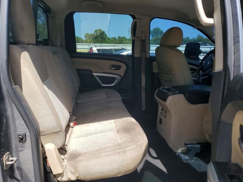 2018 NISSAN TITAN XD SV SV 10