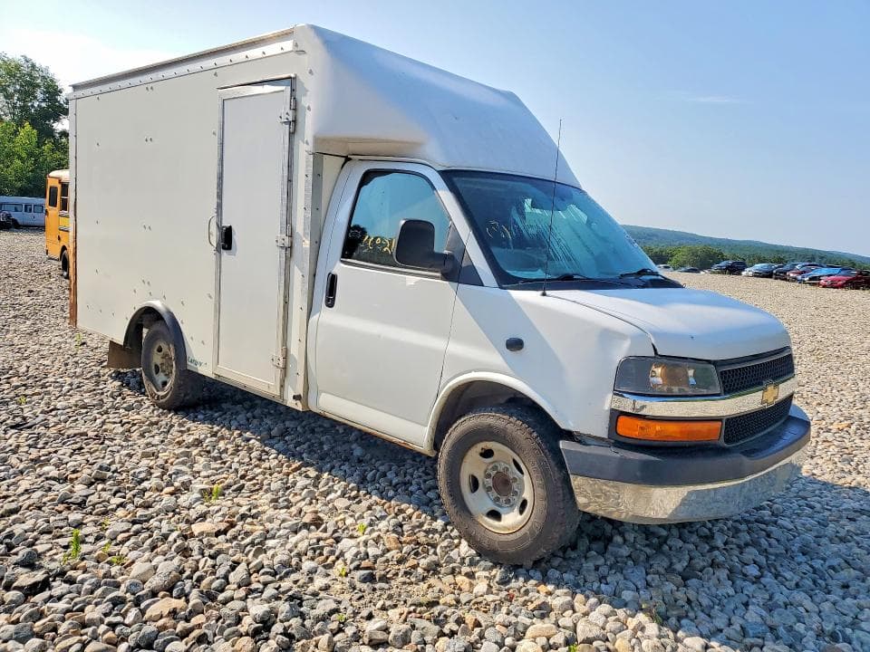 2020 CHEVROLET EXPRESS DELIVERY TRUCK 4