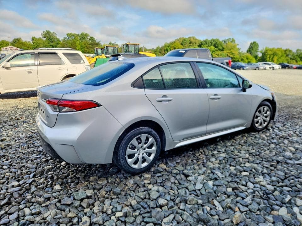 2026 TOYOTA COROLLA LE 3