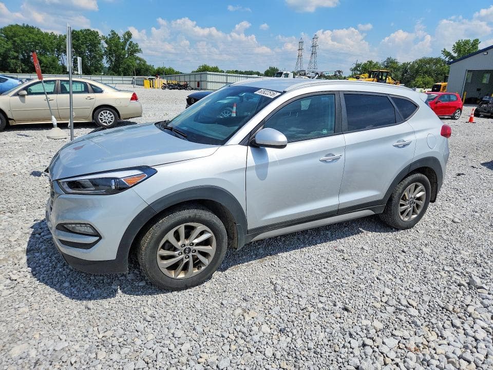 2017 HYUNDAI TUCSON SE - 1