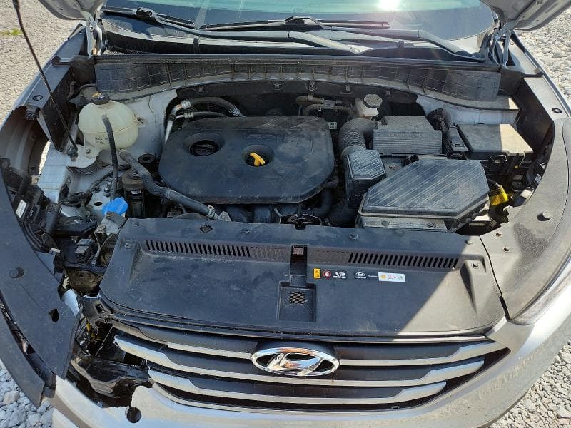2017 HYUNDAI TUCSON SE 12