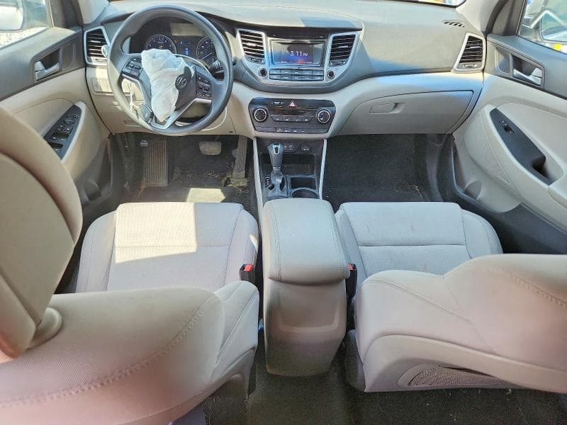 2017 HYUNDAI TUCSON SE 8