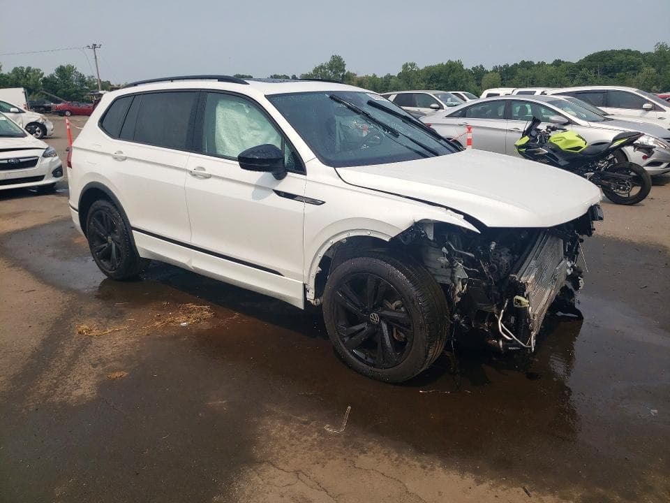 2023 VOLKSWAGEN TIGUAN SE R-LINE BLACK 4