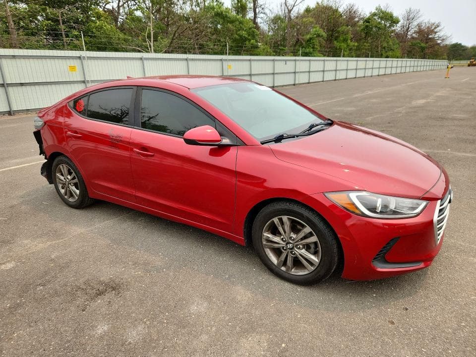 2018 HYUNDAI ELANTRA SEL 4