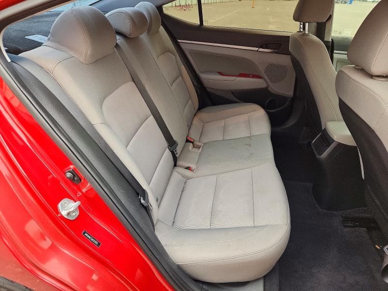 2018 HYUNDAI ELANTRA SEL 10