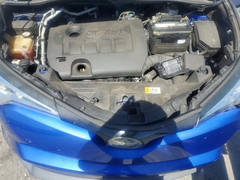 2019 TOYOTA C-HR LE 11
