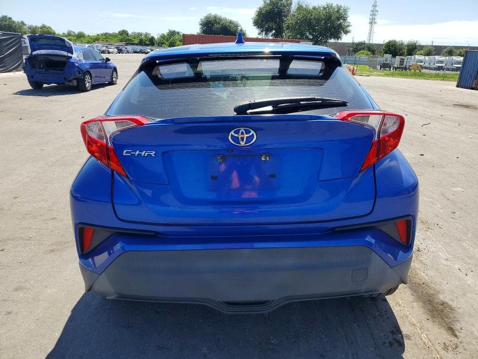 2019 TOYOTA C-HR LE 6