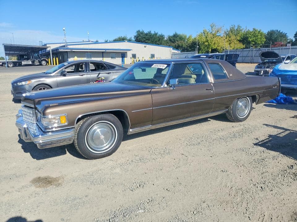 1976 CADILLAC DE VILLE