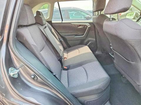 2025 TOYOTA RAV4 HYBRID XLE 11