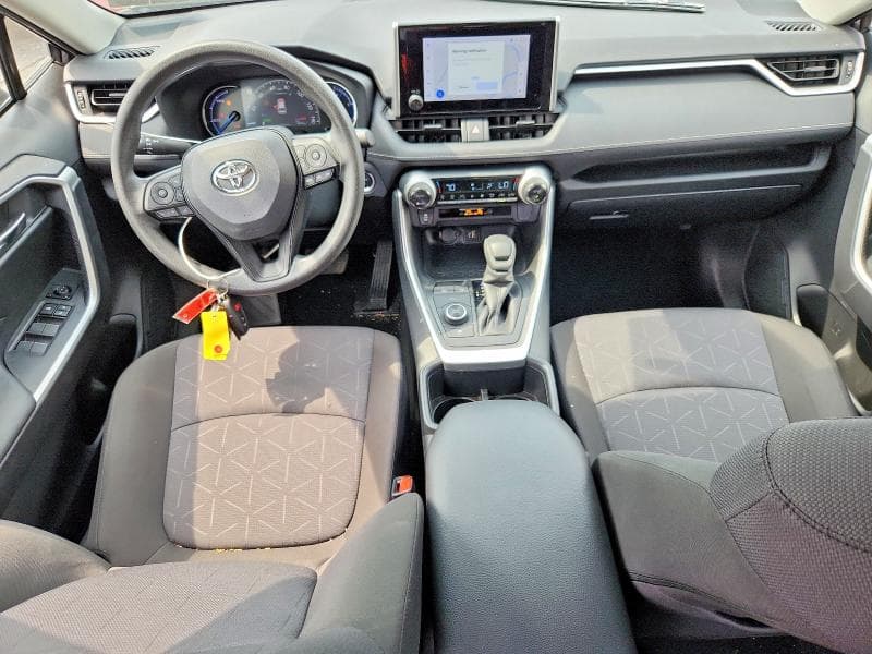 2025 TOYOTA RAV4 HYBRID XLE 8