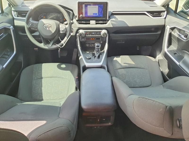 2024 TOYOTA RAV4 HYBRID XLE 8