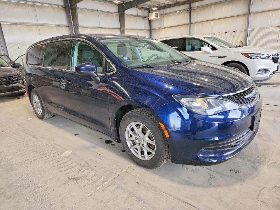 2018 CHRYSLER PACIFICA LX 4